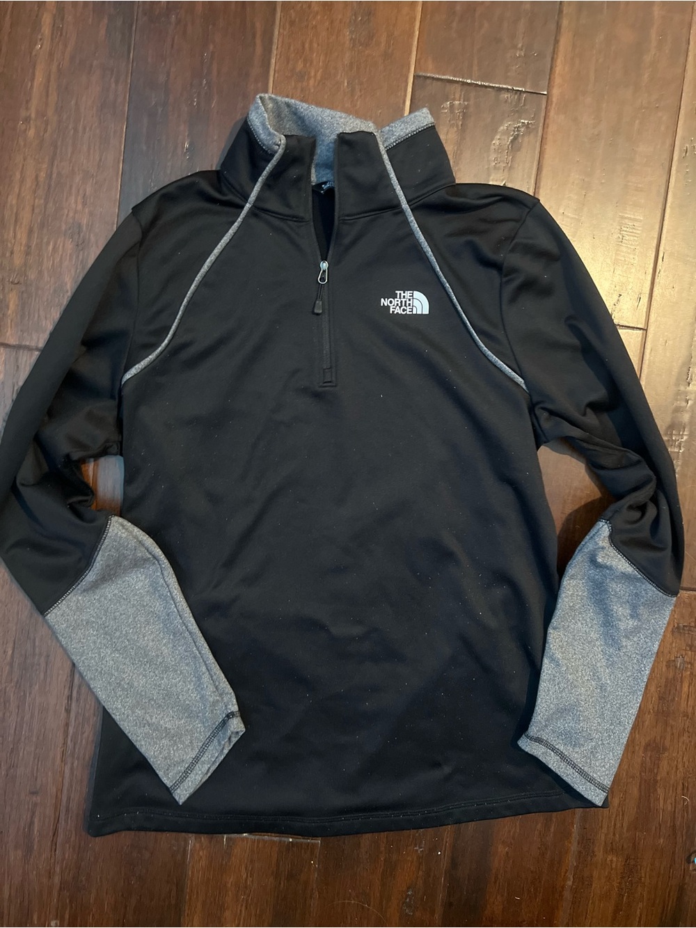 The North Face Black and Gray Women's Half-Zip Pullover